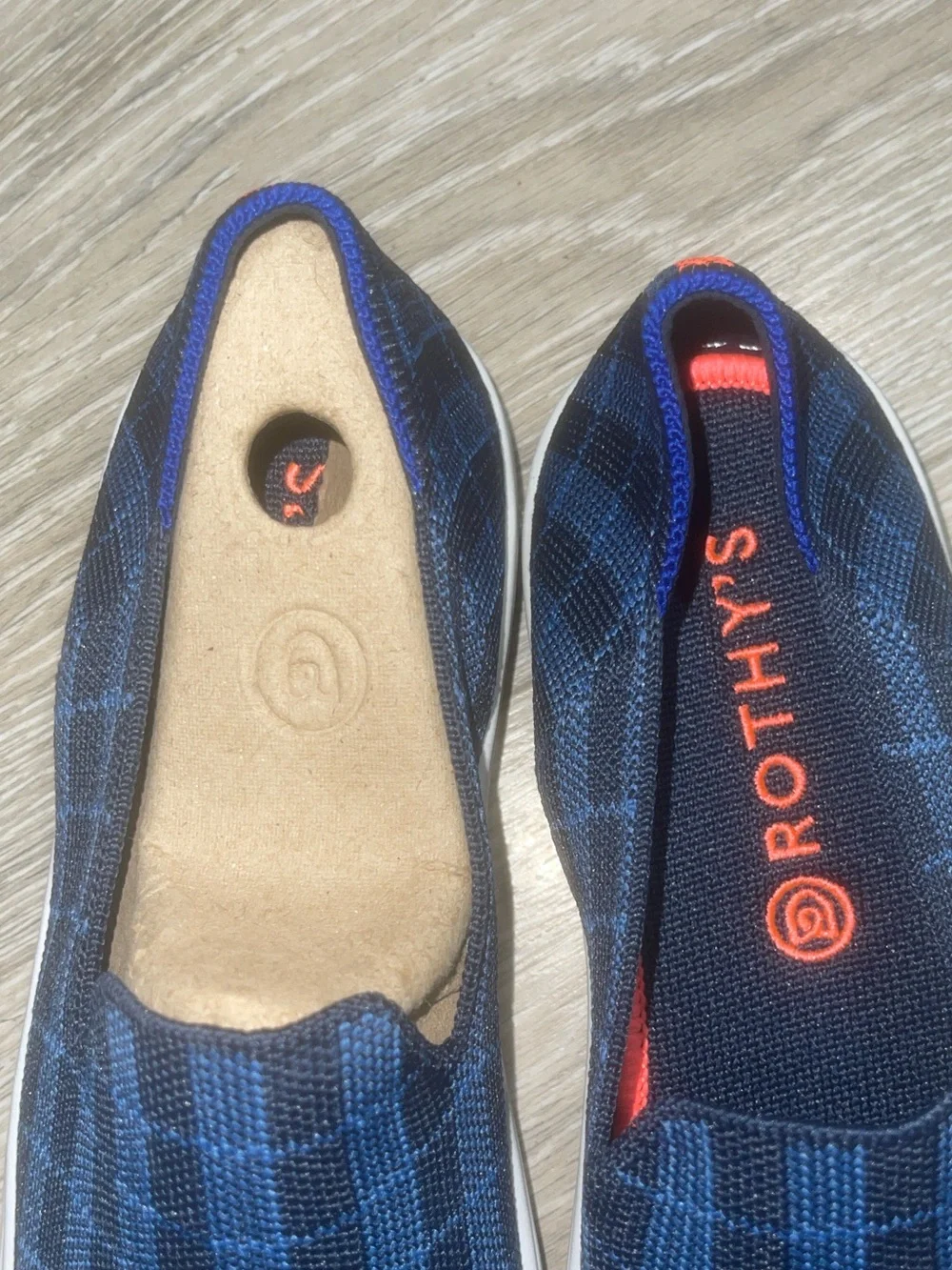 Rothy's size 9 retired blue plaid woman's slip on sneakers